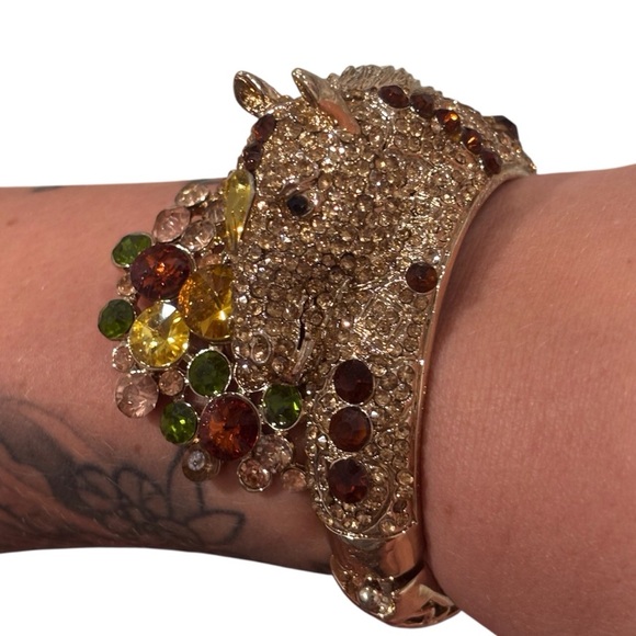 Unique Vintage Rhinestone Western Glam Horse Statement Bracelet ✨ - Picture 2 of 7